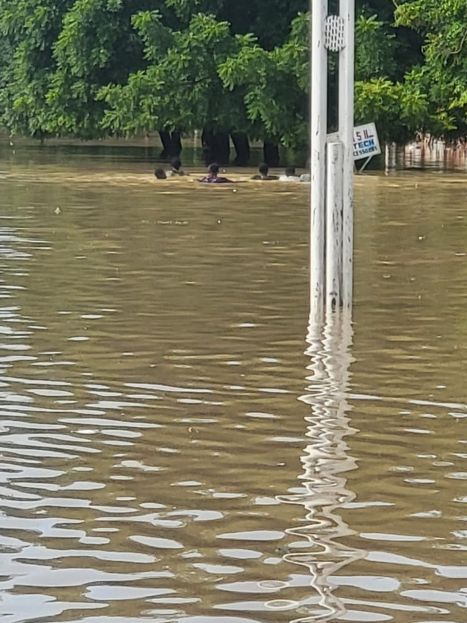Borno Govt urges flood victims to move into official camps Borno Govt urges flood victims to move into official camps