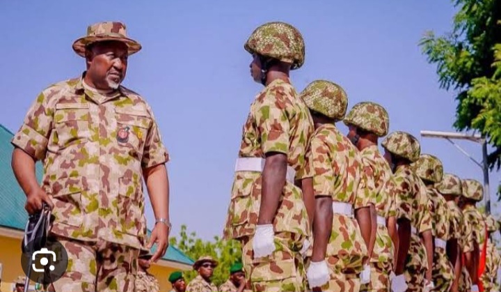 Defence minister pledges to end insurgency in Borno before year-end Defence minister pledges to end insurgency in Borno before year-end