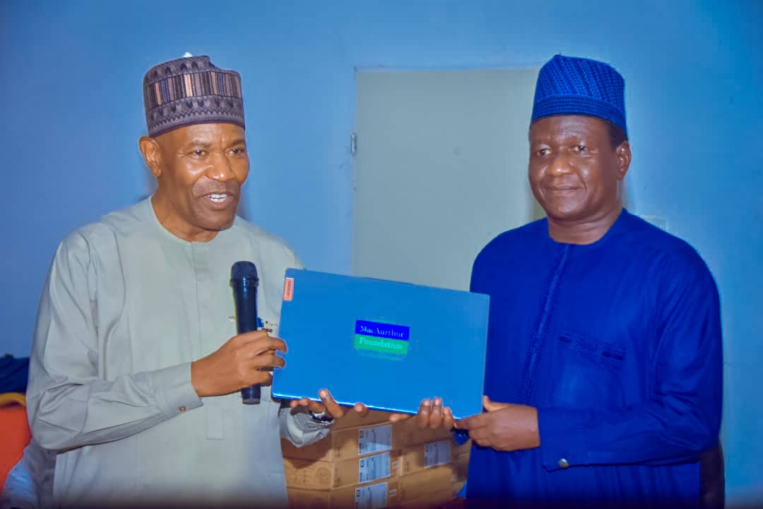 Kashere VC donates 20 laptops to UNIMAID's new communication faculty Kashere VC donates 20 laptops to UNIMAID's new communication faculty
